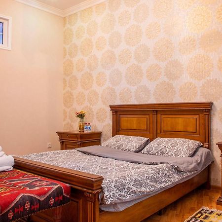 Old City Apartment Bakoe Buitenkant foto