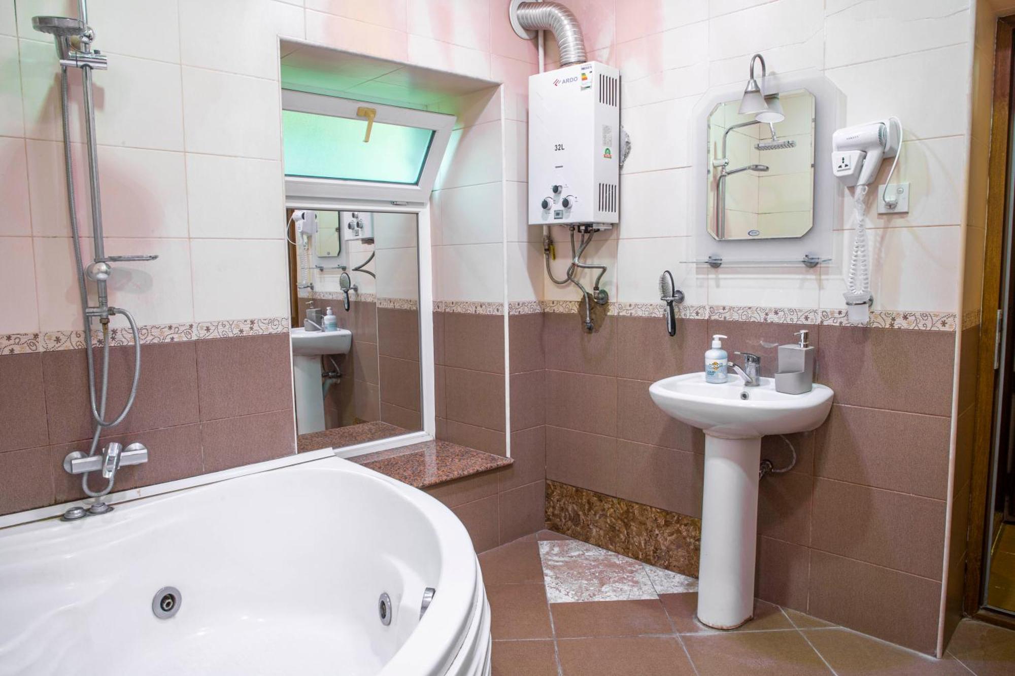 Old City Apartment Bakoe Buitenkant foto