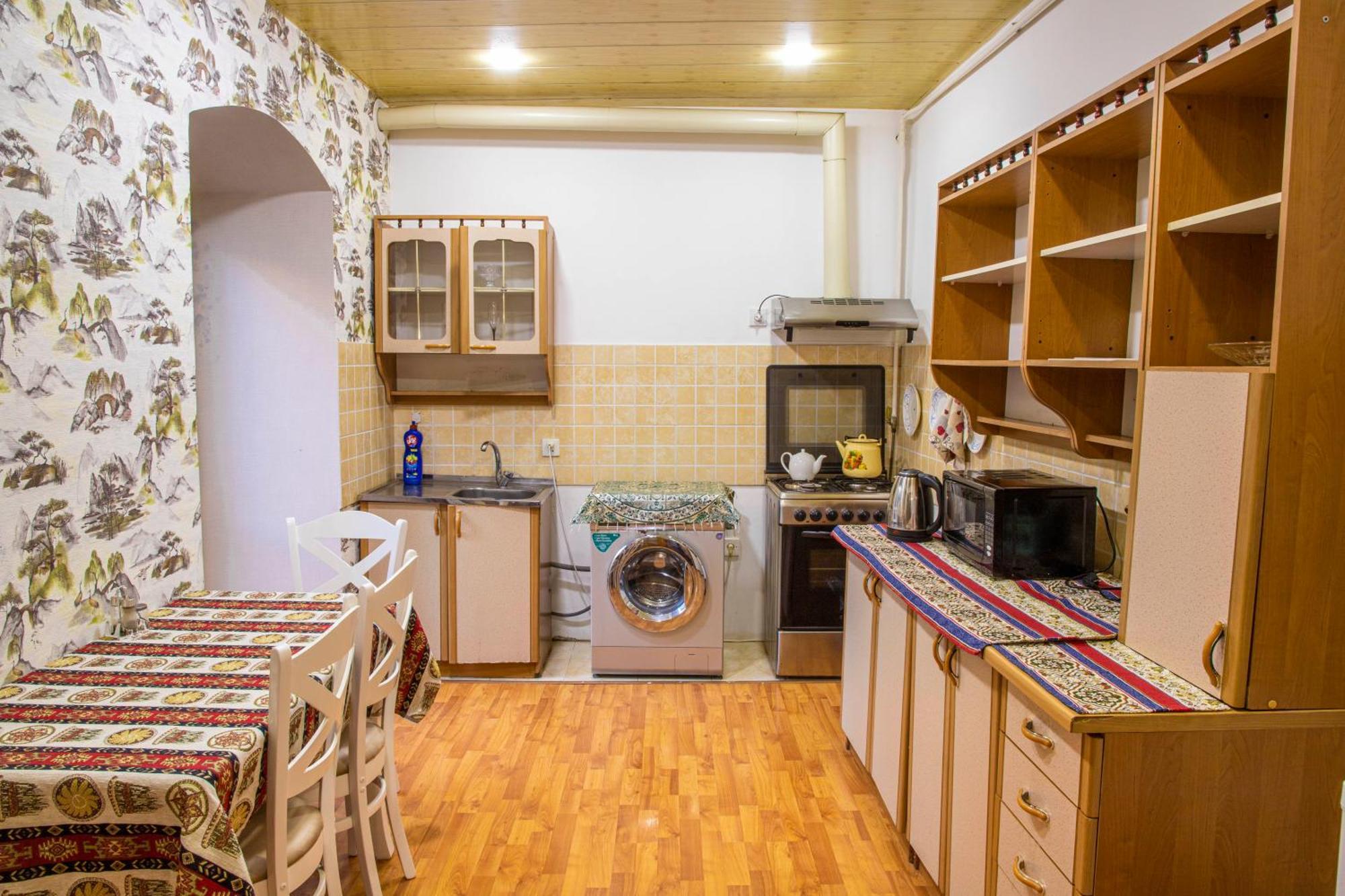 Old City Apartment Bakoe Buitenkant foto