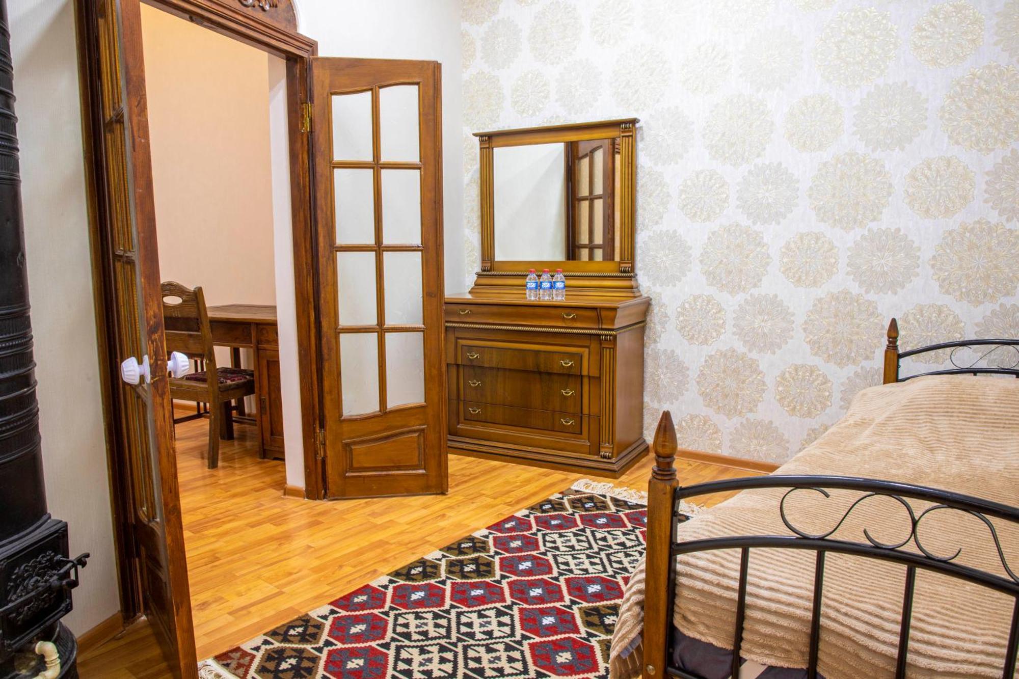 Old City Apartment Bakoe Buitenkant foto